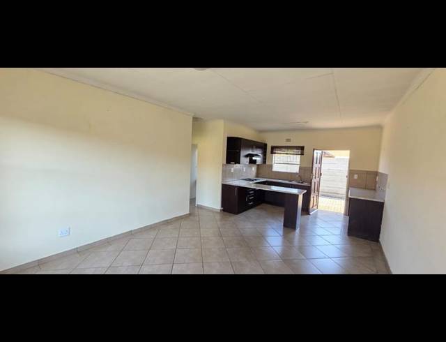 2 BEDROOM PROPERTY TO RENT IN RIVERSDALE